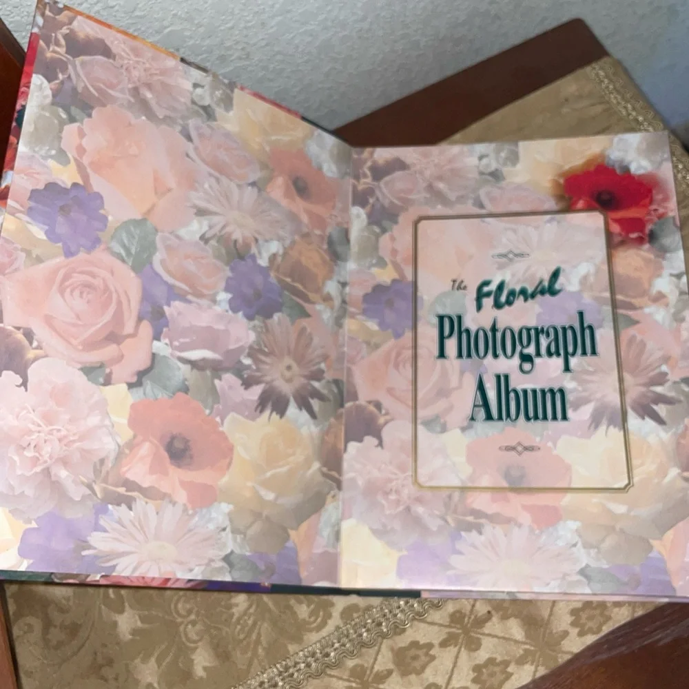 Hard to find! New-1995 “The Floral Album” Robert Frederick, Ltd Montague House
